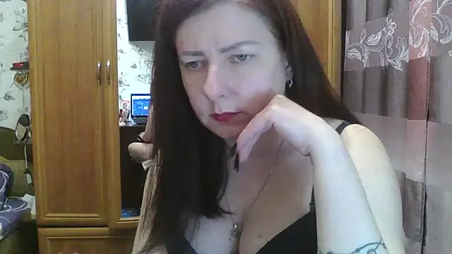 SophieNightAh online show from 01.10.25