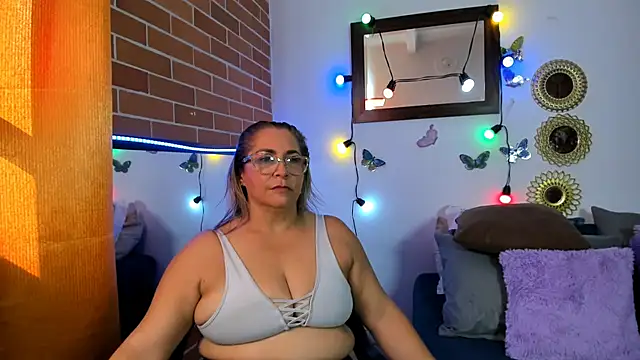 maja hills online show from 02.22.25