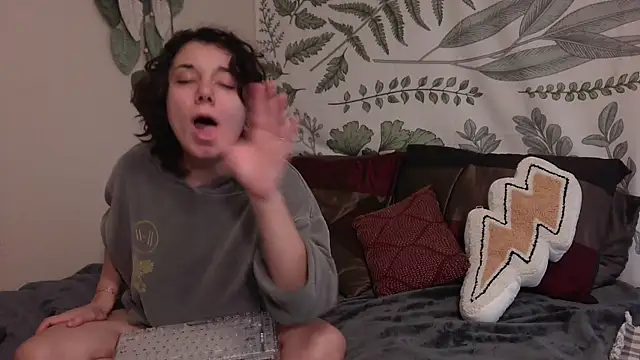 punkpuppy  online show from 12.28.24