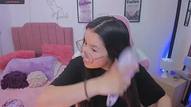 Amy joones online show from 11.15.25