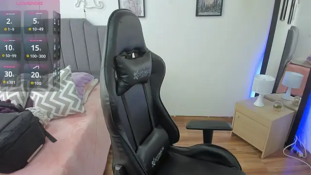 Amy joones online show from 11.17.25