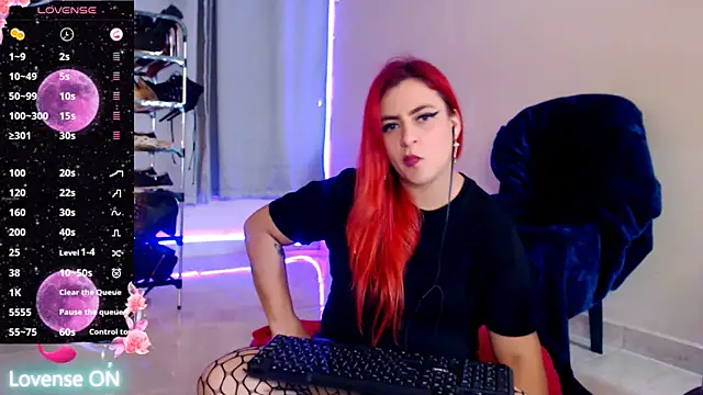 violetaredbitch online show from 02.20.25