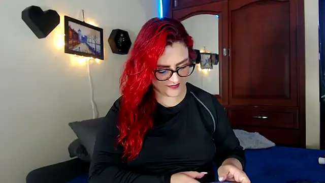 violetaredbitch online show from 11.11.25