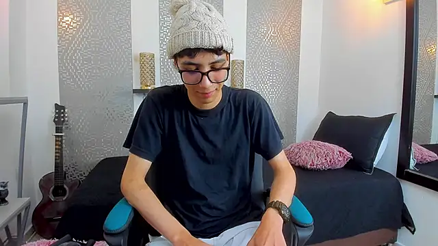 Nikolay Gregori online show from 02.14.25