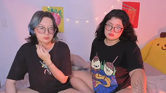 Snapshot of Gaby_Danna chatting on 10.03.25 Gaby Danna online show from 10.03.25