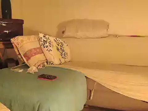 Snapshot of fragrance72 chatting on 01.24.25 fragrance72 online show from 01.24.25