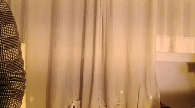 Snapshot of fragrance72 chatting on 02.10.25 fragrance72 online show from 02.10.25