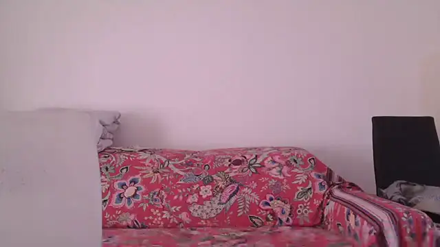 Snapshot of fragrance72 chatting on 03.10.25 fragrance72 online show from 03.10.25