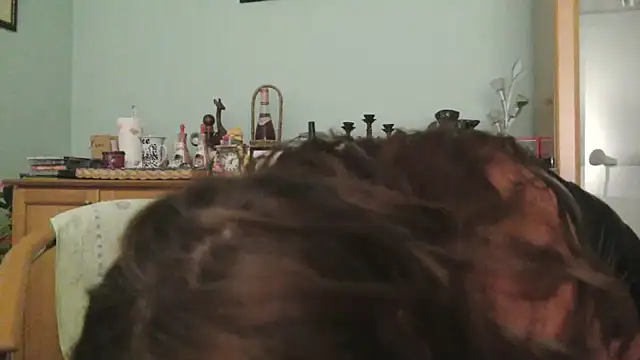 Snapshot of fragrance72 chatting on 09.11.25 fragrance72 online show from 09.11.25