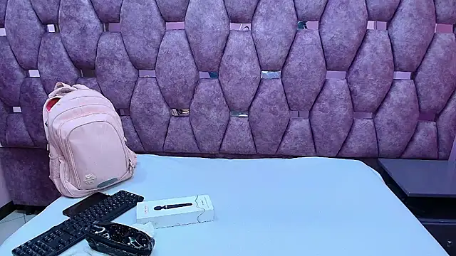 AlaSmith online show from 02.10.26