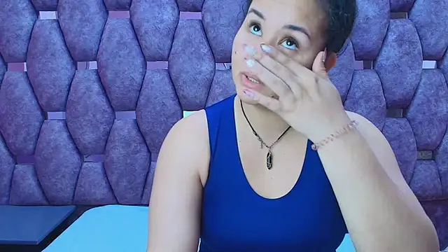 Snapshot of AlaSmith chatting on 03.19.26 AlaSmith online show from 03.19.26