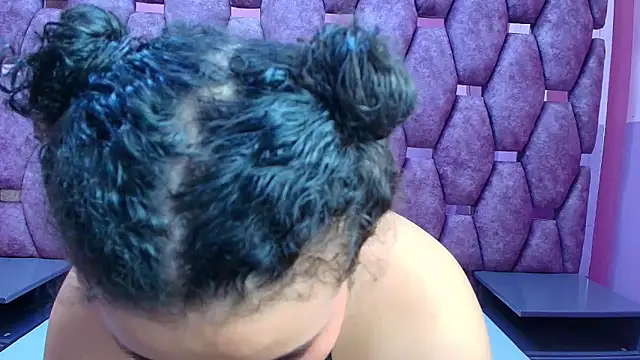 Snapshot of AlaSmith chatting on 04.09.26 AlaSmith online show from 04.09.26