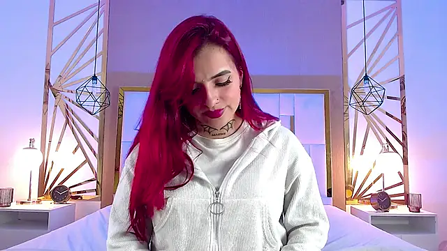 Snapshot of valeriee_millerr_ chatting on 12.06.24 valeriee millerr  online show from 12.06.24