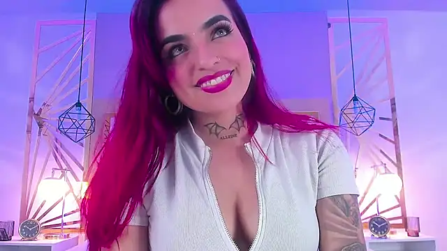 Snapshot of valeriee_millerr_ chatting on 12.30.24 valeriee millerr  online show from 12.30.24
