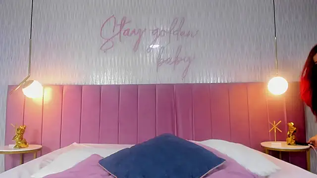 Snapshot of valeriee_millerr_ chatting on 01.08.25 valeriee millerr  online show from 01.08.25