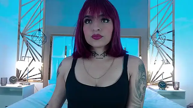 Snapshot of valeriee_millerr_ chatting on 01.21.25 valeriee millerr  online show from 01.21.25