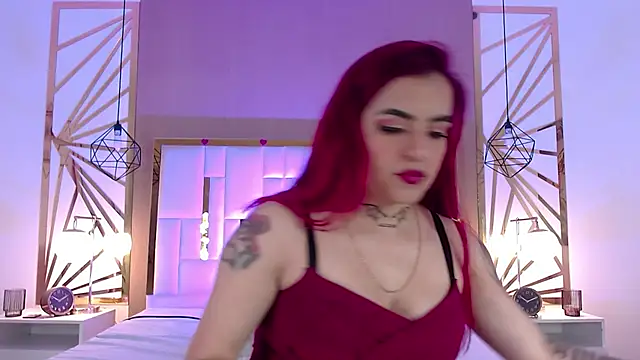 Snapshot of valeriee_millerr_ chatting on 02.17.25 valeriee millerr  online show from 02.17.25