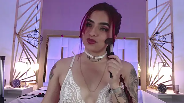 Snapshot of valeriee_millerr_ chatting on 02.18.25 valeriee millerr  online show from 02.18.25