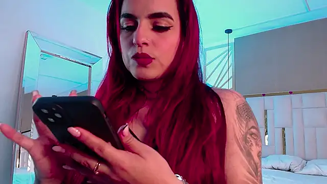 Snapshot of valeriee_millerr_ chatting on 02.27.25 valeriee millerr  online show from 02.27.25
