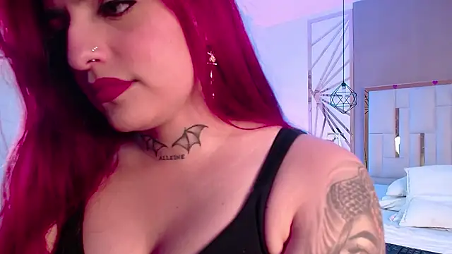 Snapshot of valeriee_millerr_ chatting on 03.03.25 valeriee millerr  online show from 03.03.25