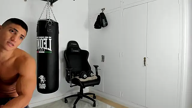 dan01  online show from 10.22.25