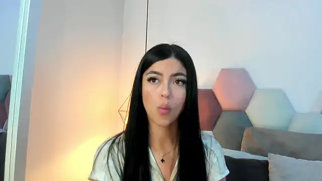 SiennaVidaal online show from 03.10.25