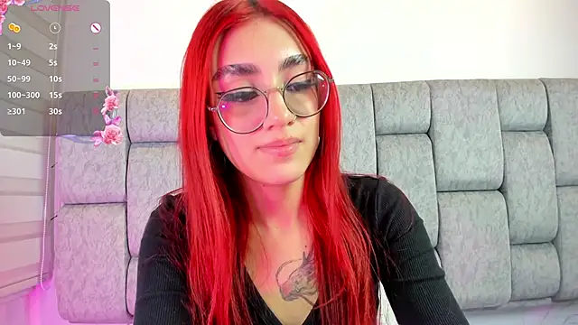 Snapshot of cherrywelll chatting on 03.07.25 cherrywelll online show from 03.07.25