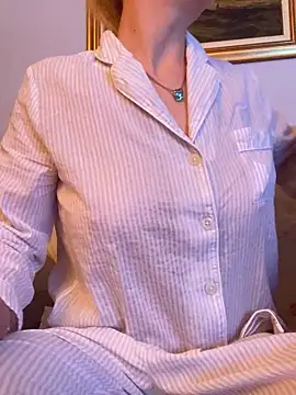 Snapshot of ToAnWTW chatting on 09.25.25 ToAnWTW online show from 09.25.25