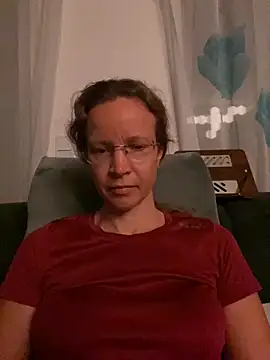 AnnikaRose online show from 10.13.25