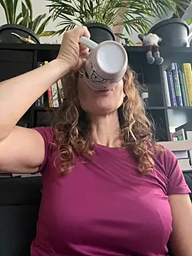 AnnikaRose online show from 11.07.25