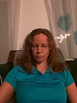 AnnikaRose online show from 11.26.25