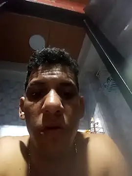 Snapshot of Elvergon3456 chatting on 10.05.25 Elvergon3456 online show from 10.05.25