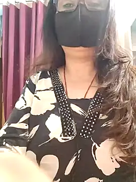 Snapshot of Aishwaryaa_69 chatting on 06.18.26 Aishwaryaa 69 online show from 06.18.26