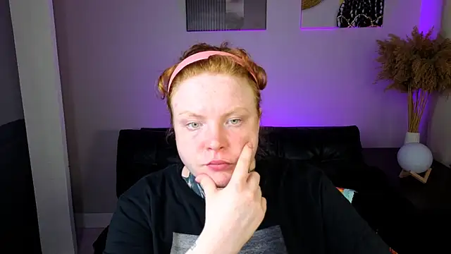 Cassie xKiss online show from 07.10.26