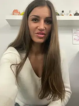Lanaa19 online show from 12.27.24