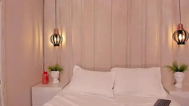 bonniekim  online show from 01.31.25