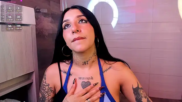 Leiaa  online show from 02.13.26