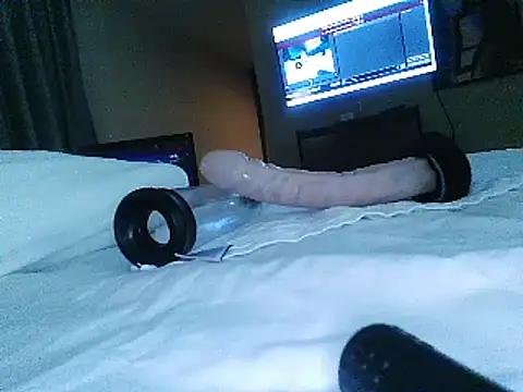 Snapshot of Jacknjimmyjohn chatting on 02.20.25 Jacknjimmyjohn online show from 02.20.25