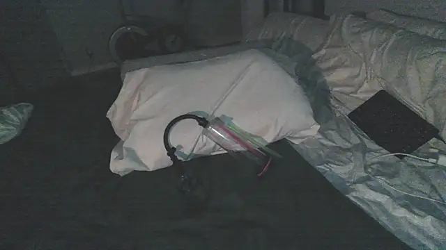 Snapshot of Jacknjimmyjohn chatting on 04.03.26 Jacknjimmyjohn online show from 04.03.26