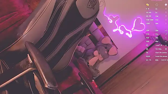 Vianca Chanel online show from 12.11.24