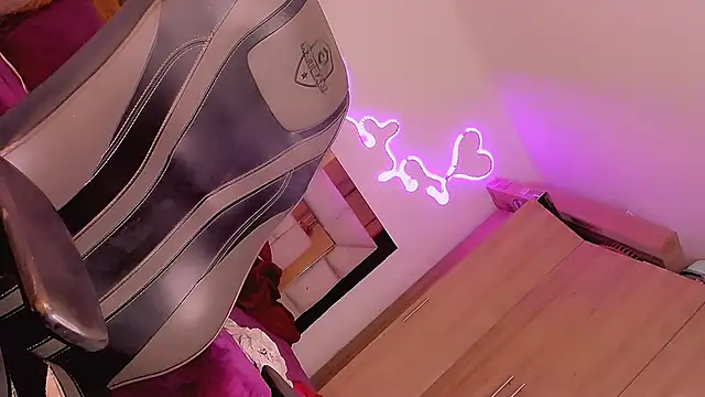 Vianca Chanel online show from 12.24.24