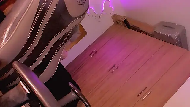 Vianca Chanel online show from 12.31.24