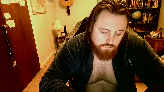 Snapshot of Hairy_Guy30 chatting on 01.10.25 Hairy Guy30 online show from 01.10.25
