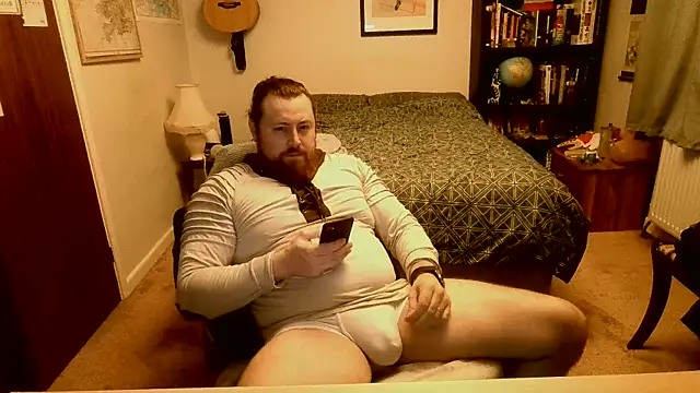 Snapshot of Hairy_Guy30 chatting on 01.16.25 Hairy Guy30 online show from 01.16.25