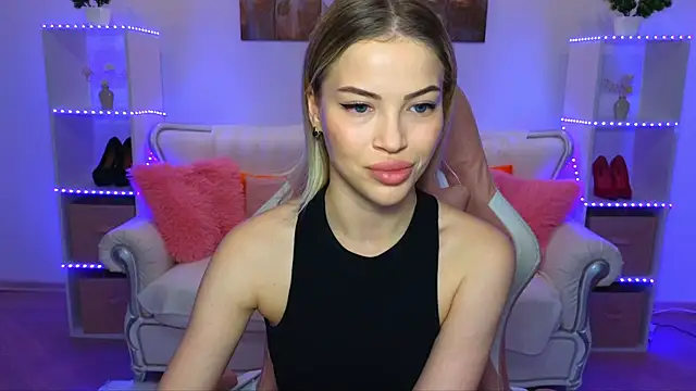 EmmyMills online show from 11.09.25