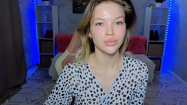 EmmyMills online show from 04.05.26