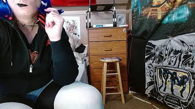 cosmicjones online show from 04.21.26