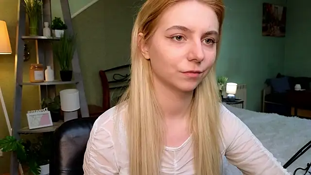Snapshot of ever_anderson chatting on 03.12.25 ever anderson online show from 03.12.25