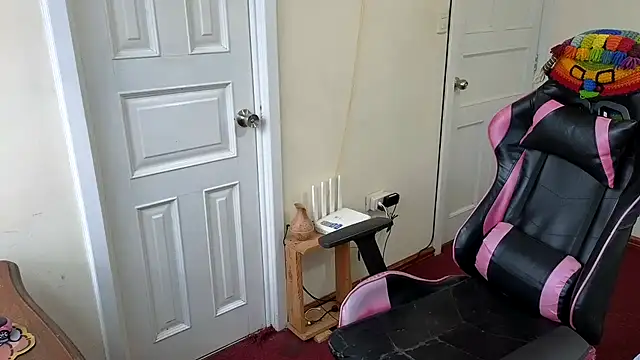 Snapshot of Jackyrose chatting on 11.29.25 Jackyrose online show from 11.29.25