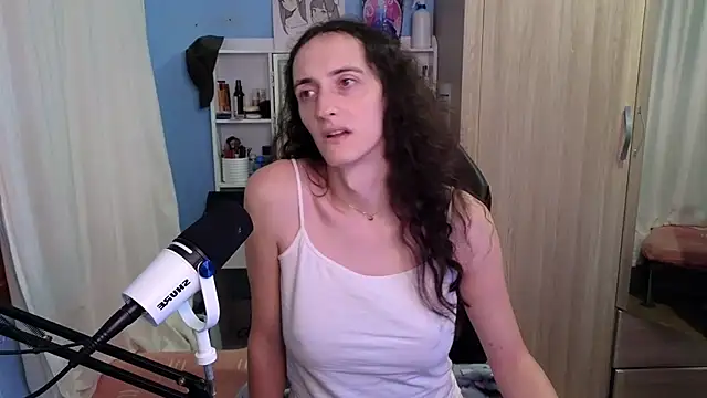 MemiKouki online show from 11.20.25